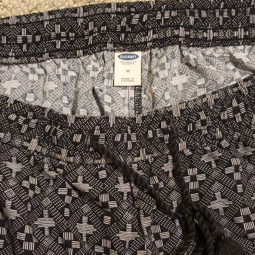 Shorts - Picture 2 of 3